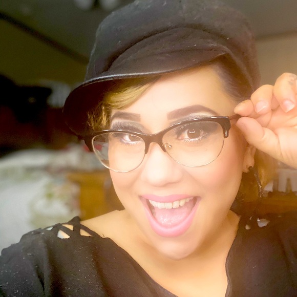 Welcome to Jessie Martin Boutique - Picture 1 of 1